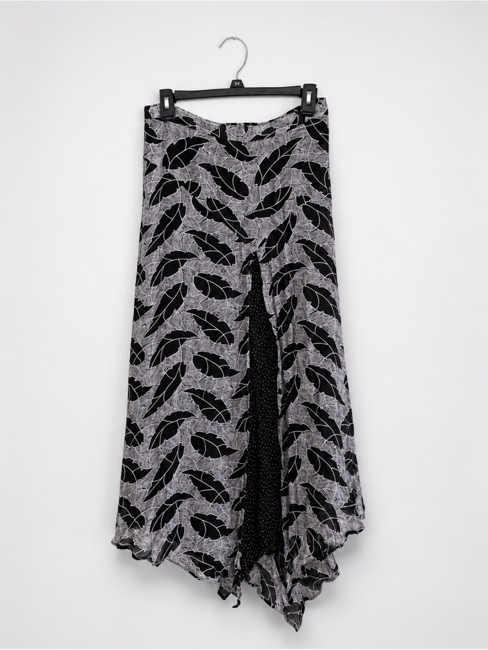 Vintage Asymmetrical Flowy Black and White Midi Skirt Medium